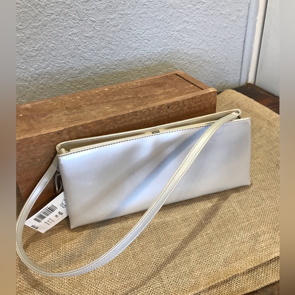 Vintage Antonio Melani clutch, with tags